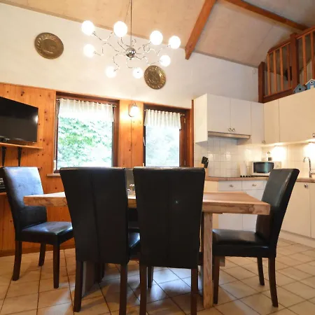 Cozy In With Huge Private Garden Feriehus Uden