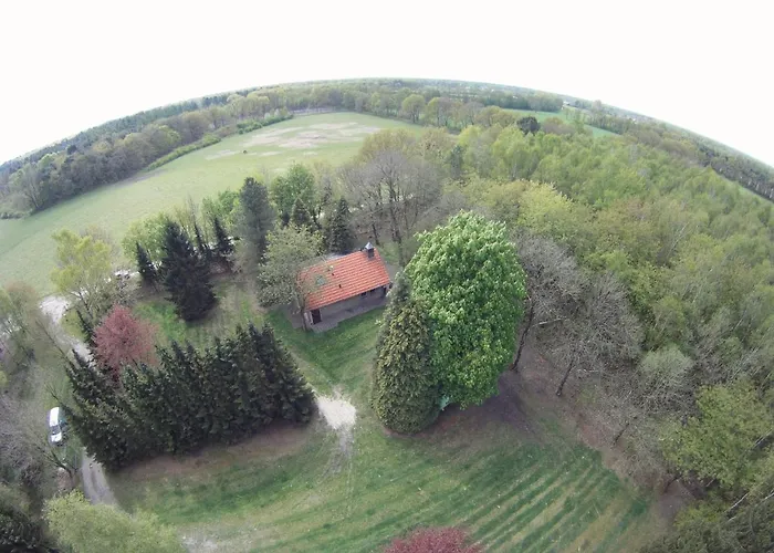 Cozy In With Huge Private Garden *