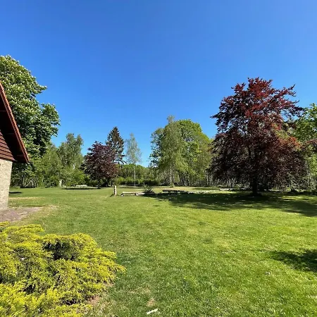 Cozy In With Huge Private Garden