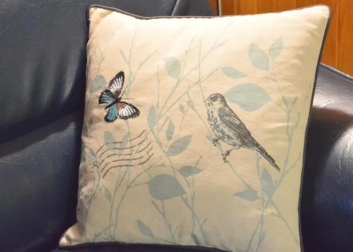 Cozy In With Huge Private Garden Σπίτι διακοπών